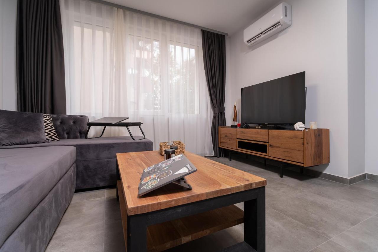 Chic 1Br Apartment With Balcony In Plovdiv Bagian luar foto