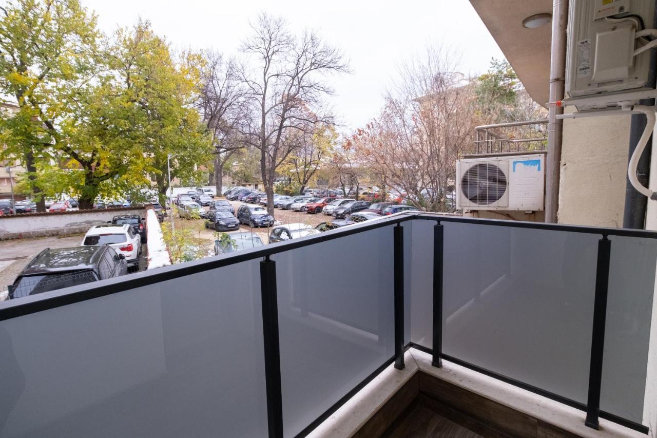 Chic 1Br Apartment With Balcony In Plovdiv Bagian luar foto