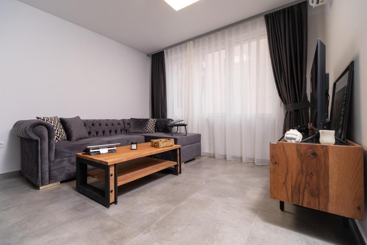 Chic 1Br Apartment With Balcony In Plovdiv Bagian luar foto