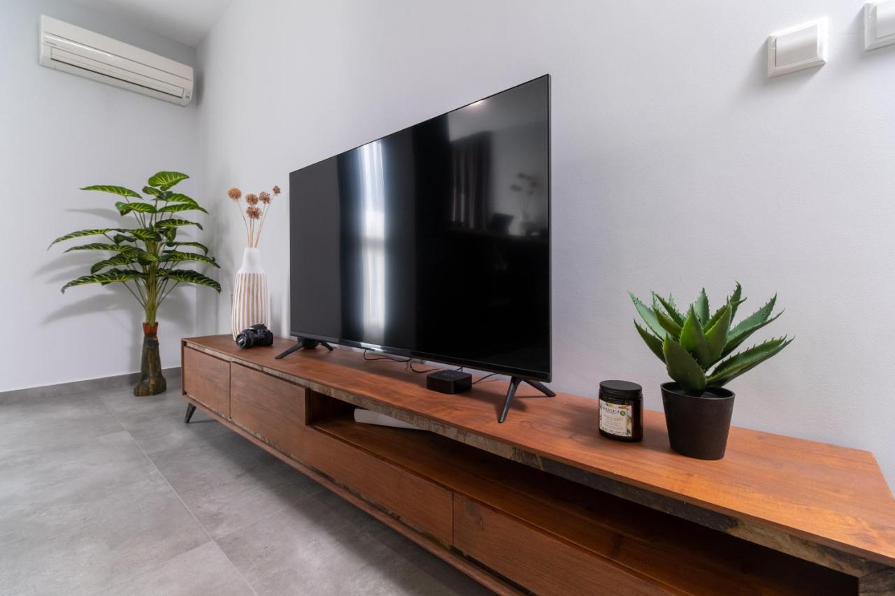 Chic 1Br Apartment With Balcony In Plovdiv Bagian luar foto